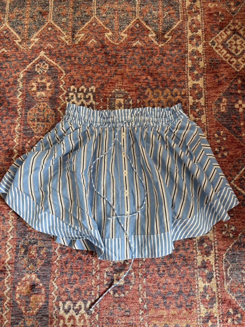Anthropologies size medium cotton blue striped boxer style skirt / skort